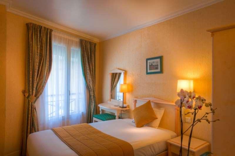 Hotel Louvre Sainte Anne Париж Номер фото